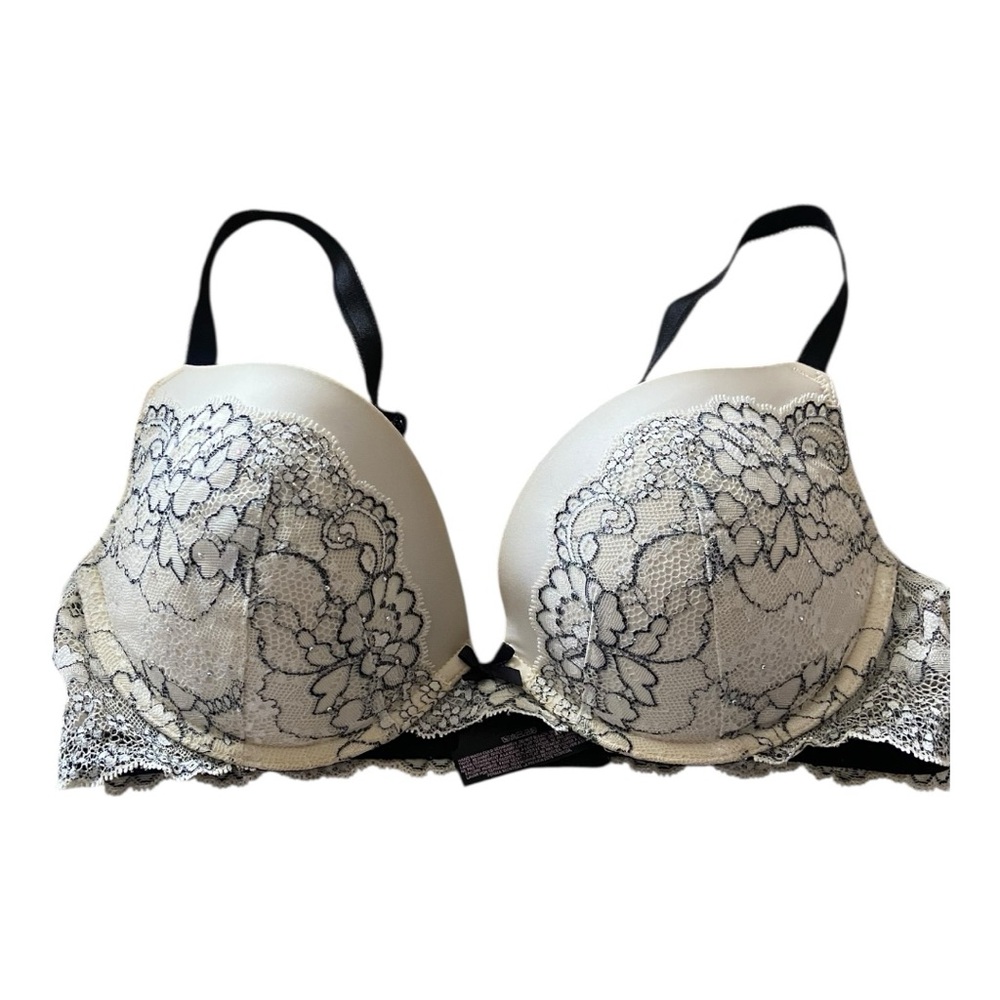 Victoria's Secret Lace Overlay Push Up Bra - Black and Cream ❤️ 36C
